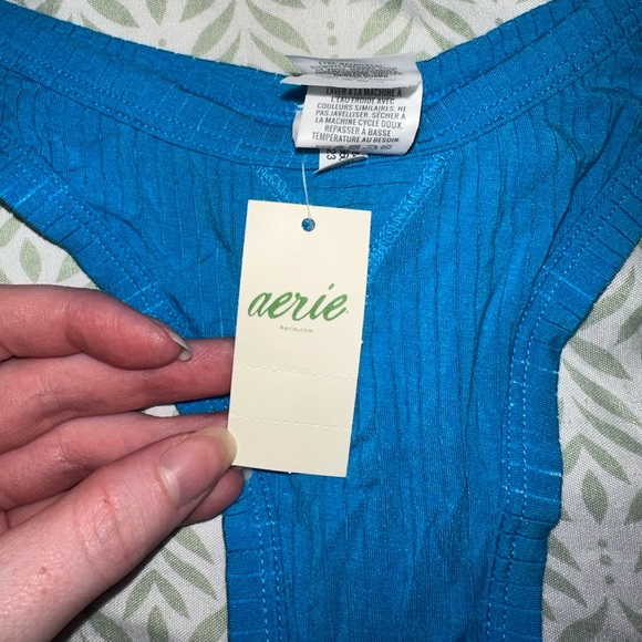 NWT FREE W/PURCHASE - Picture 2 of 4